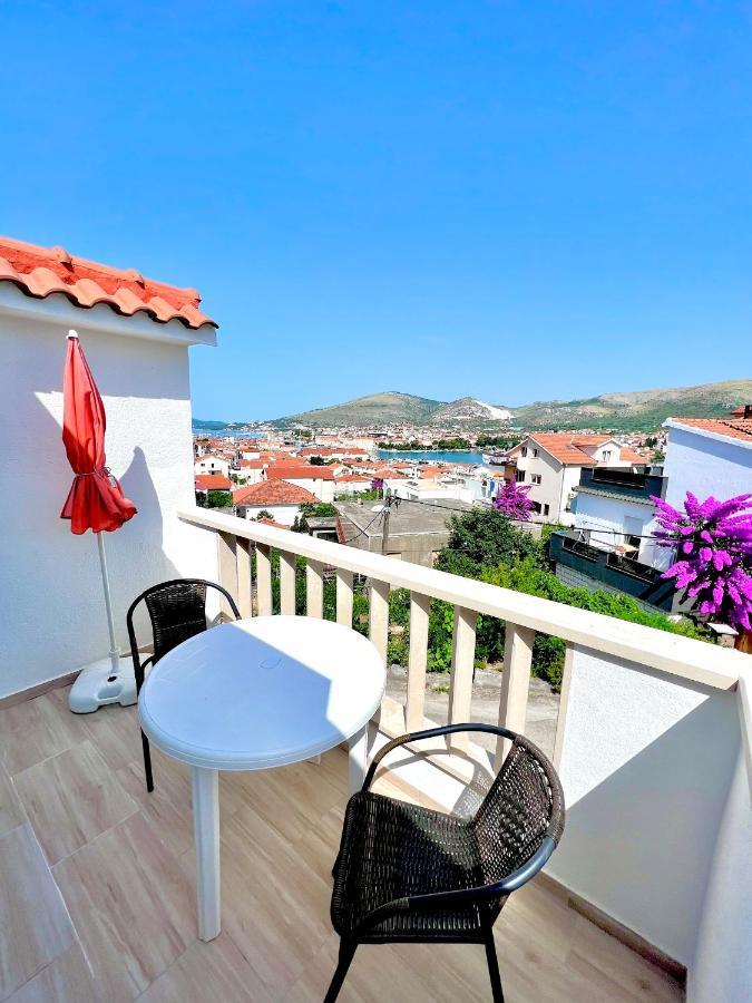 Apartments Mdk Kate Trogir Exteriör bild