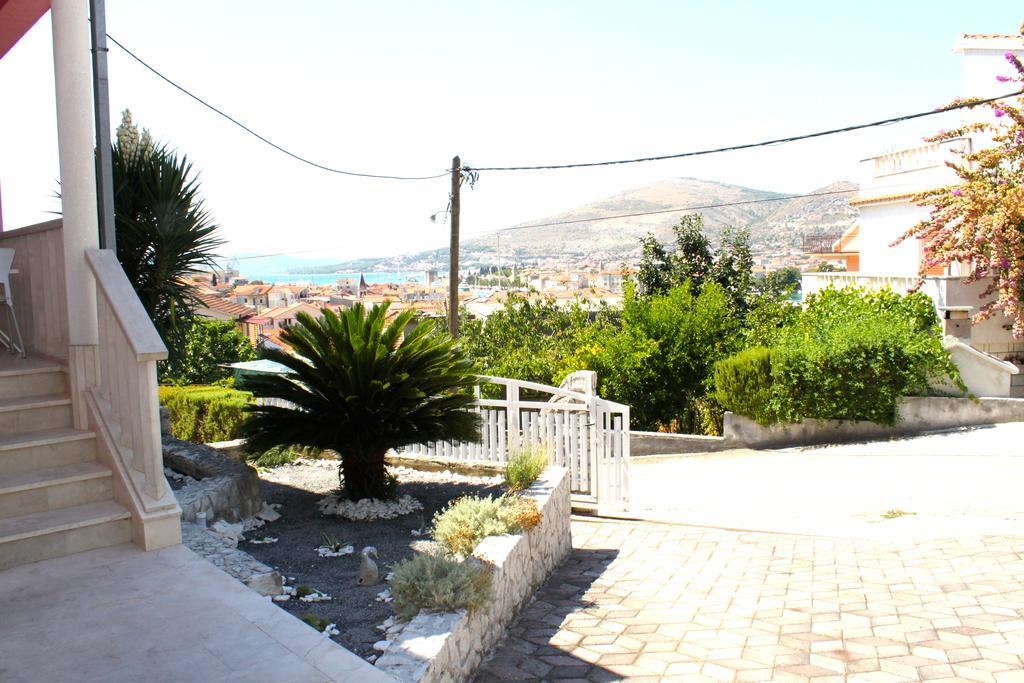 Apartments Mdk Kate Trogir Exteriör bild
